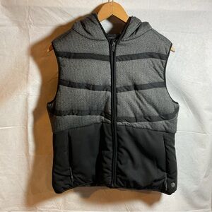 MPG Women’s Puffer Vest with Hood, Large, Black Herringbone design.